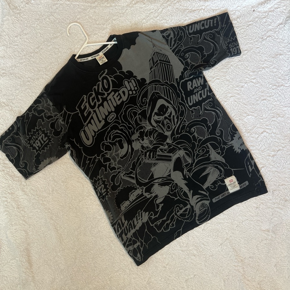 ECHO ultd. Y2K multiverse Raw and Uncut vintage tee